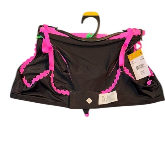 Parade Pink and Black Bralette and Thong Set(Size Large) - Picture 6 of 6